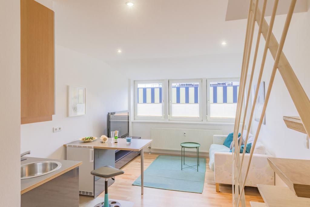 Maisonette Apartment Am Bahnhof - Adults Only Innsbruck Bagian luar foto