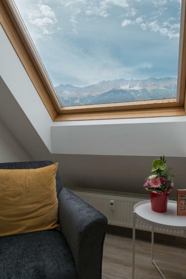 Maisonette Apartment Am Bahnhof - Adults Only Innsbruck Bagian luar foto