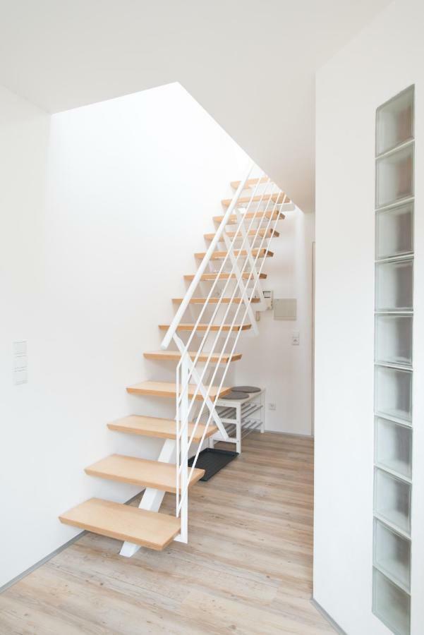 Maisonette Apartment Am Bahnhof - Adults Only Innsbruck Bagian luar foto