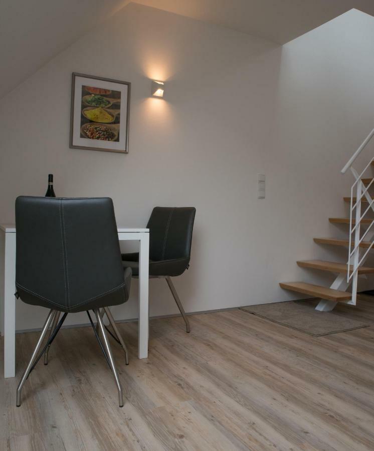 Maisonette Apartment Am Bahnhof - Adults Only Innsbruck Bagian luar foto