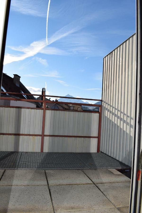 Maisonette Apartment Am Bahnhof - Adults Only Innsbruck Bagian luar foto