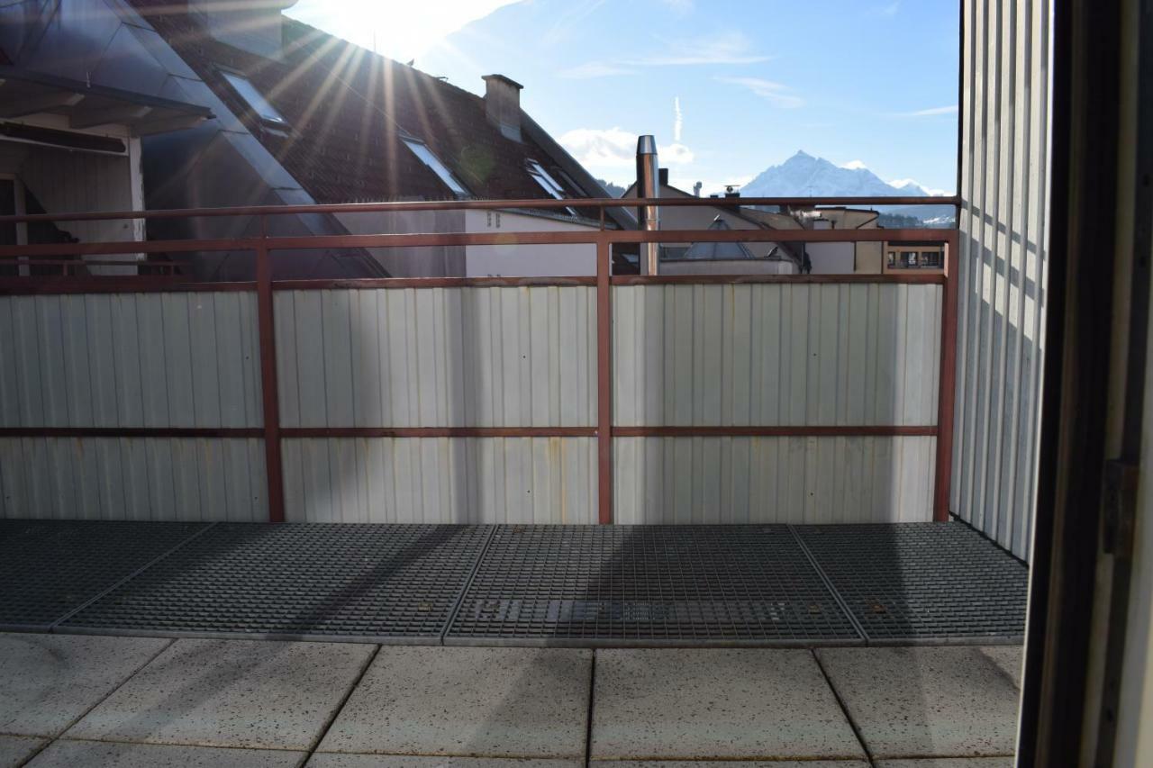 Maisonette Apartment Am Bahnhof - Adults Only Innsbruck Bagian luar foto