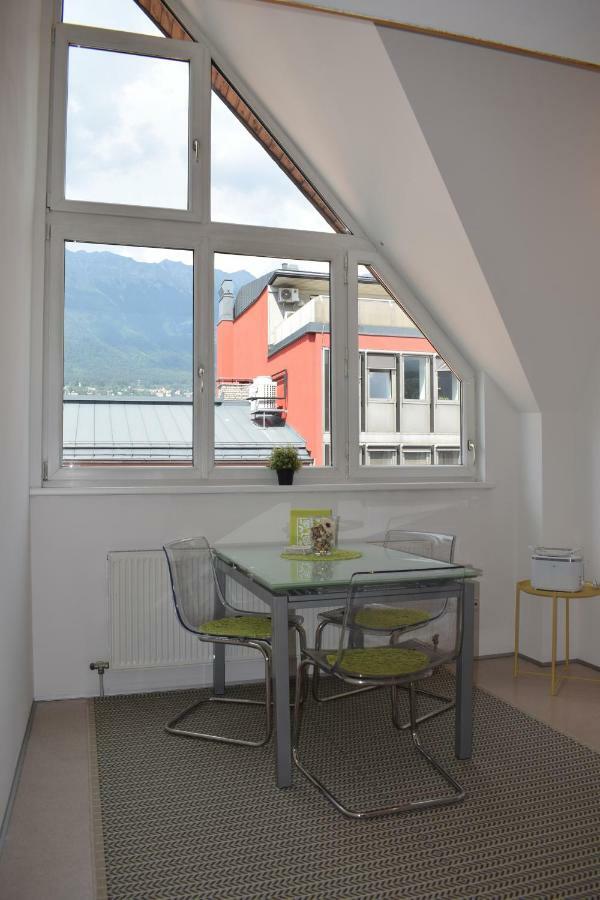 Maisonette Apartment Am Bahnhof - Adults Only Innsbruck Bagian luar foto